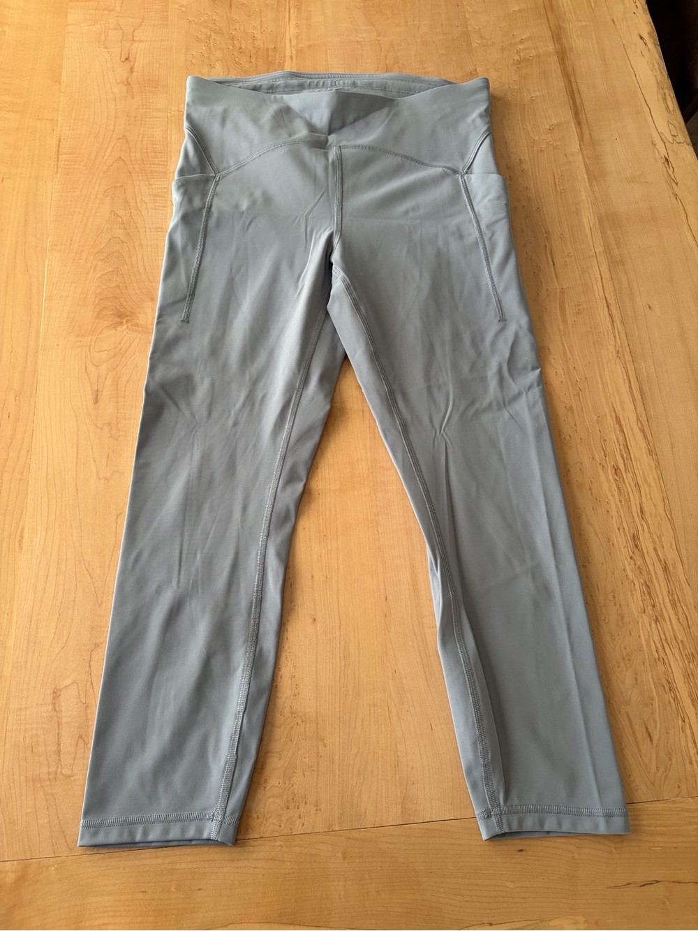 Lululemon Grey Crop Leggings Side Pockets Size 10